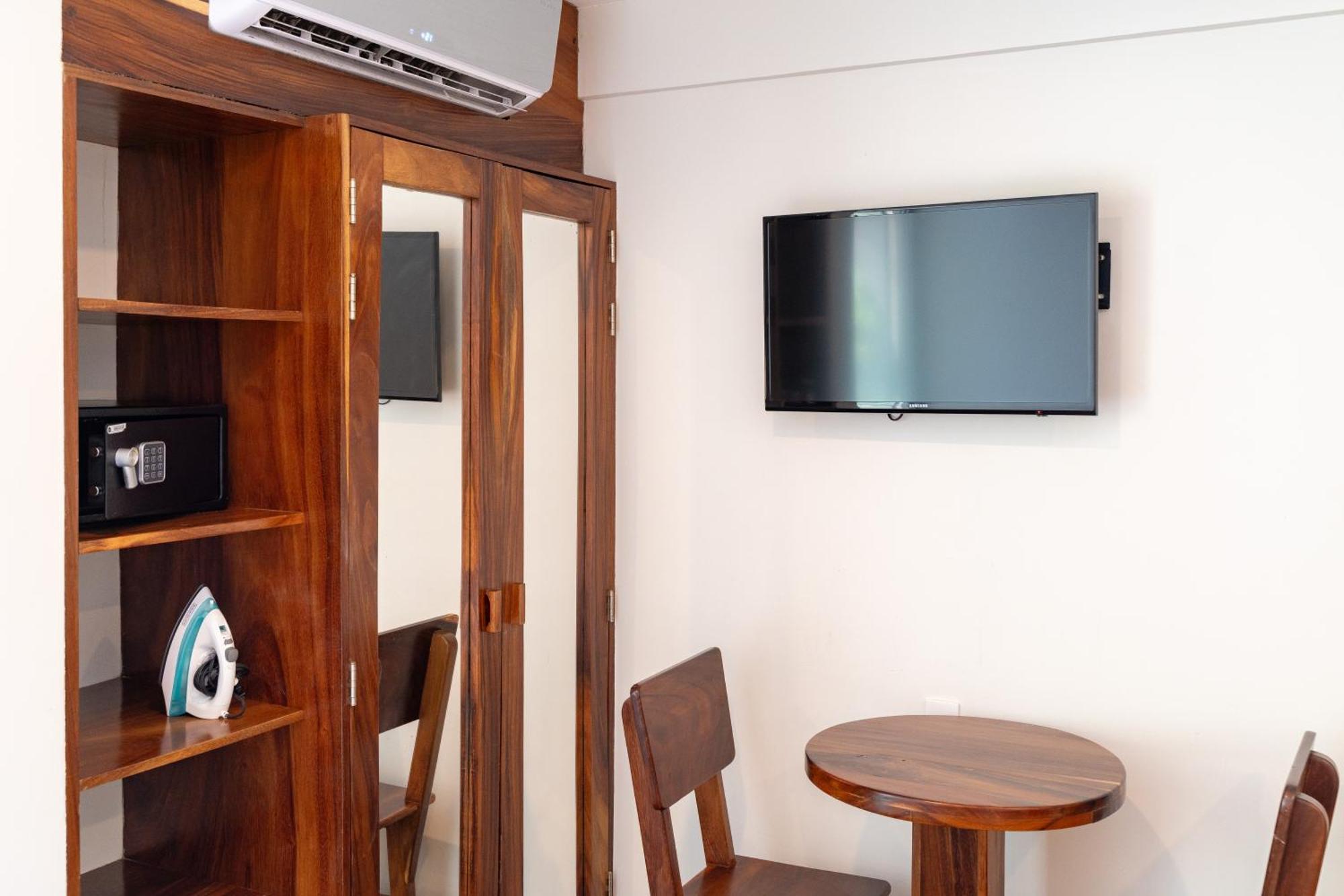 Hotel Suites Villasol Пуэрто-Эскондидо Экстерьер фото